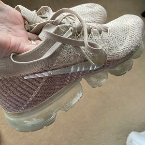 Nike Air VaporMax Flyknit String shoes Women’s 10